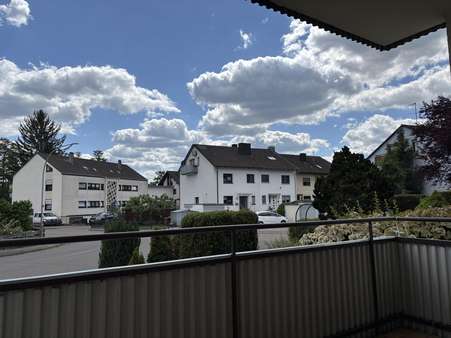 Balkonaussicht Wohnzimmer - Reihenmittelhaus in 75196 Remchingen mit 125m² kaufen