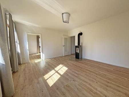 Wohnzimmer EG Wohnzimmer EG - Zweifamilienhaus in 75391 Gechingen mit 220m² kaufen