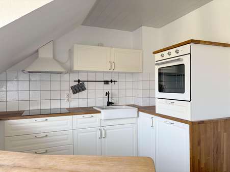 Küche im Landhausstil Küche im Landhausstil - Dachgeschosswohnung in 76332 Bad Herrenalb mit 84m² kaufen