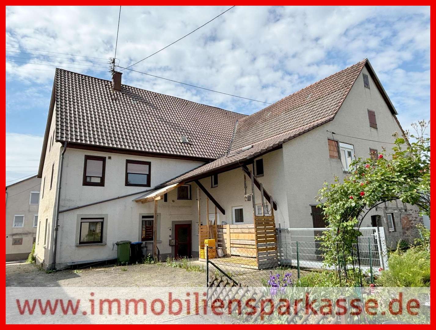 Hausansicht Hof - Zweifamilienhaus in 71292 Friolzheim mit 195m² kaufen