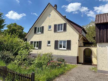 charmantes Zuhause charmantes Zuhause - Einfamilienhaus in 75365 Calw mit 143m² kaufen