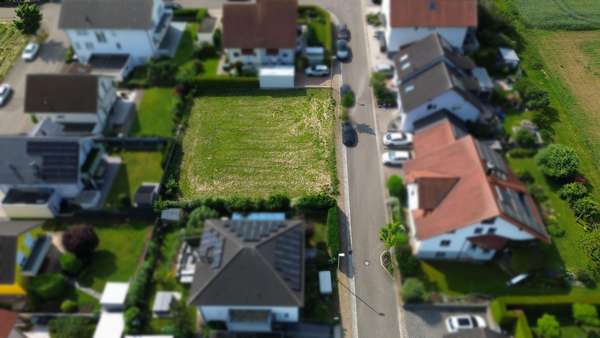 Hier könnte bald ... Hier könnte bald ... - Grundstück in 75223 Niefern-Öschelbronn, Niefern mit 600m² kaufen
