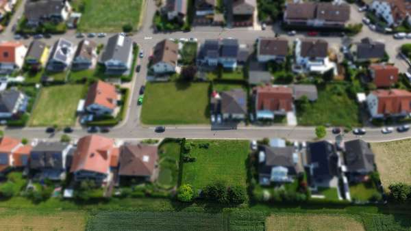 Bauen Sie sich ... Bauen Sie sich ... - Grundstück in 75223 Niefern-Öschelbronn, Niefern mit 700m² kaufen