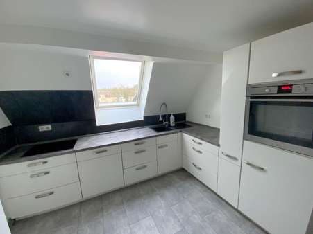 Wohnung 1: Küche Wohnung 1: Küche - Mehrfamilienhaus in 75059 Zaisenhausen mit 285m² kaufen