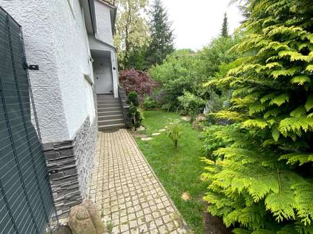 Eingangsbereich Eingangsbereich - Einfamilienhaus in 75417 Mühlacker mit 198m² kaufen
