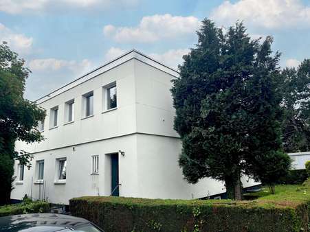 Das neue Heim Das neue Heim - Mehrfamilienhaus in 75179 Pforzheim mit 277m² kaufen