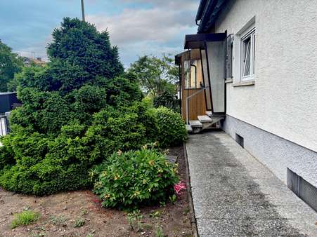 Hauszugang - Doppelhaushälfte in 75428 Illingen mit 98m² kaufen