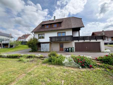 Doppelgarage am Haus Doppelgarage am Haus - Zweifamilienhaus in 72227 Egenhausen mit 146m² kaufen