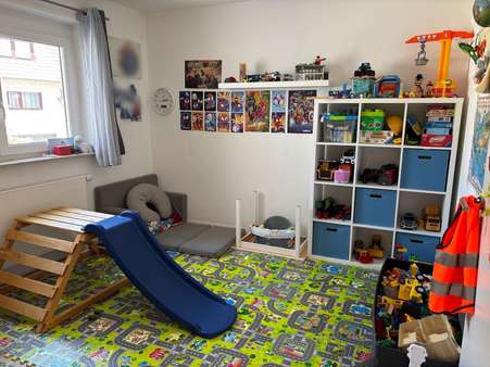 gemütliches Kinderzimmer - Etagenwohnung in 75378 Bad Liebenzell, Möttlingen mit 103m² kaufen