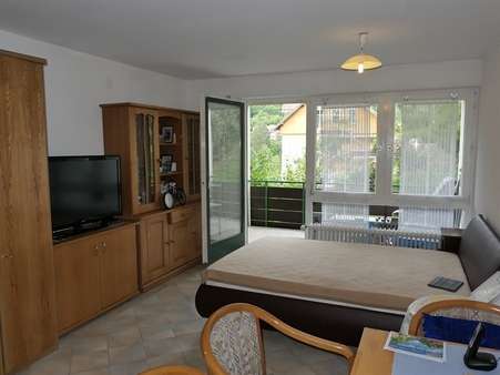 Wohn-/Schlafbereich mit... Wohn-/Schlafbereich mit... - Etagenwohnung in 75323 Bad Wildbad mit 34m² kaufen
