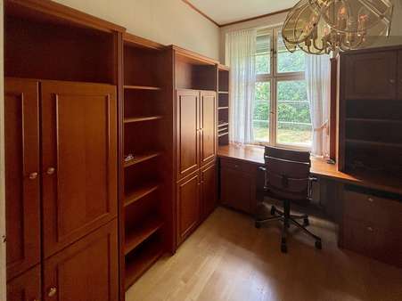 Büro - EG - Villa in 75179 Pforzheim mit 259m² kaufen