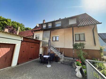 praktischer Innenhof praktischer Innenhof - Einfamilienhaus in 75417 Mühlacker mit 131m² kaufen