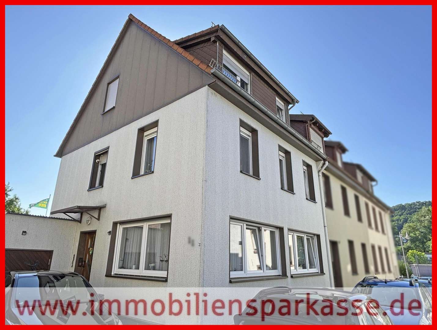 Hausansicht von der Straße Hausansicht von der Straße - Reihenendhaus in 75223 Niefern-Öschelbronn, Niefern mit 100m² kaufen