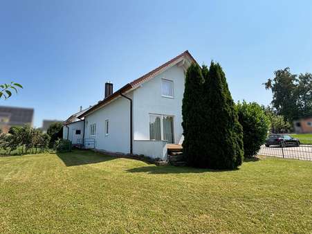 Gartenansicht Gartenansicht - Einfamilienhaus in 75181 Pforzheim mit 140m² kaufen