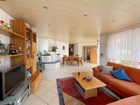 großzügiger Wohn- und Essbereich großzügiger Wohn- und Essbereich - Einfamilienhaus in 75181 Pforzheim mit 140m² kaufen
