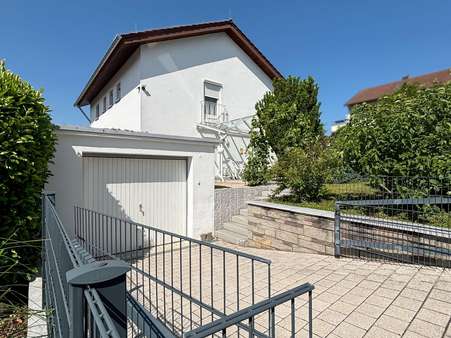 Garage mit Hauseingang - Einfamilienhaus in 75249 Kieselbronn mit 145m² kaufen