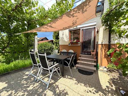 Sitzgelegenheit im Freien Sitzgelegenheit im Freien - Einfamilienhaus in 75382 Althengstett mit 123m² kaufen