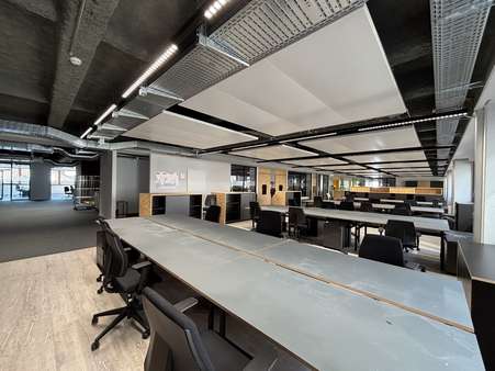 340 340 - Büro in 75177 Pforzheim mit 387m² mieten