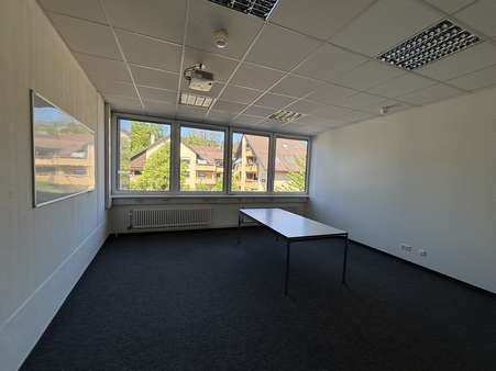 40 40 - Büro in 75177 Pforzheim mit 216m² mieten
