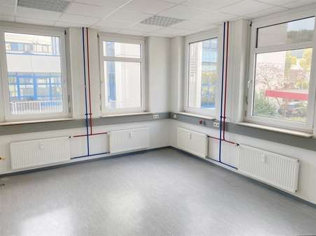 ob als Büro- ... - Produktion in 75179 Pforzheim mit 556m² mieten