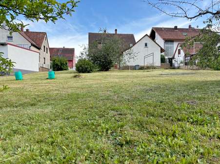 Aufnahme von der ungefähren Baugrenze Aufnahme von der ungefähren Baugrenze - Grundstück in 75180 Pforzheim mit 1100m² kaufen
