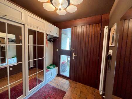 Hauseingang - Reihenendhaus in 75181 Pforzheim mit 139m² kaufen