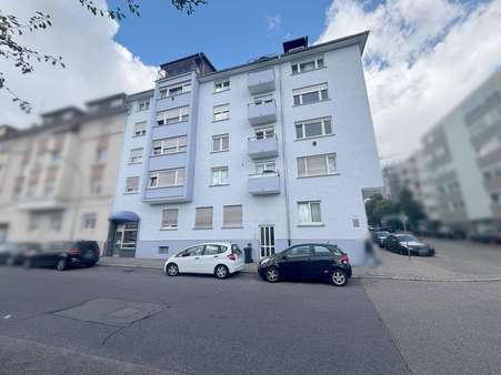 Hausansicht - Etagenwohnung in 75177 Pforzheim, Nordstadt mit 60m² kaufen