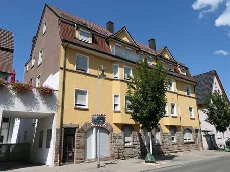Ansicht von der Straße - Mehrfamilienhaus in 75417 Mühlacker mit 795m² kaufen