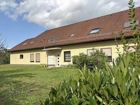 Hauseingangsseite West Hauseingangsseite West - Etagenwohnung in 75173 Pforzheim mit 63m² kaufen