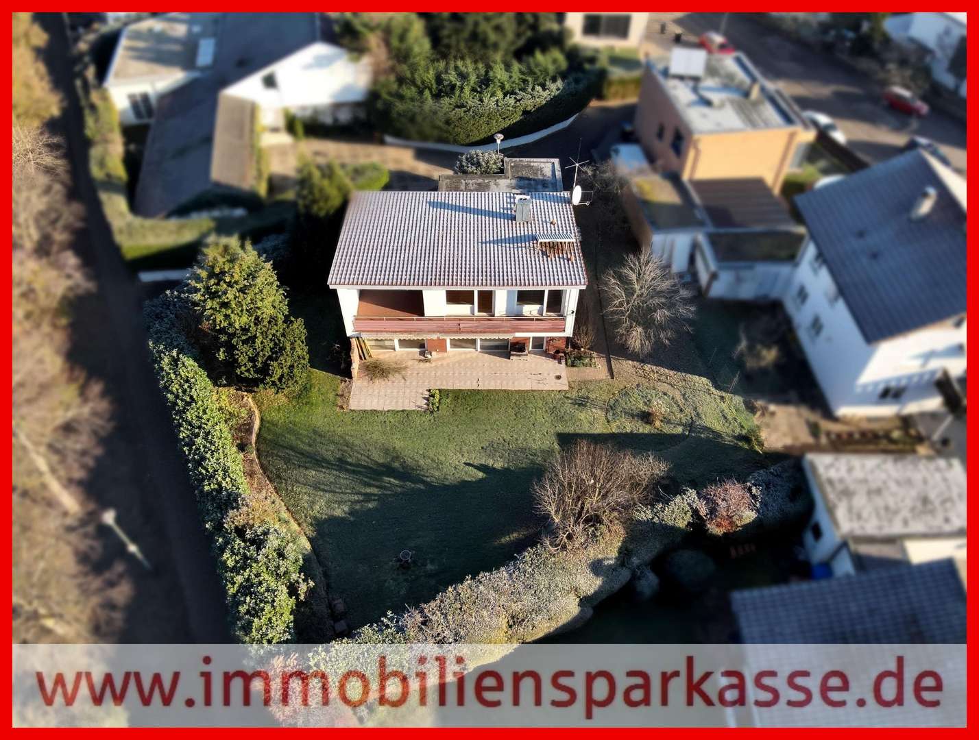 Sonnige Südansicht von oben Sonnige Südansicht von oben - Einfamilienhaus in 75180 Pforzheim mit 124m² kaufen