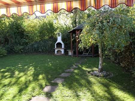 malerischer Garten - Doppelhaushälfte in 75331 Engelsbrand mit 200m² kaufen