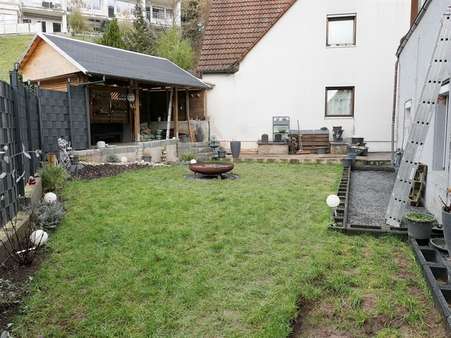 neu angelegter Garten - Zweifamilienhaus in 75385 Bad Teinach-Zavelstein mit 242m² kaufen