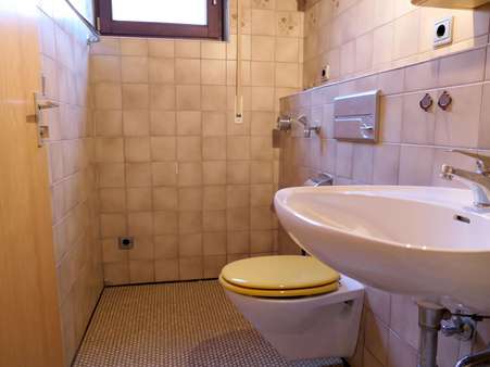 das restliche Bad - Erdgeschosswohnung in 75378 Bad Liebenzell mit 40m² kaufen