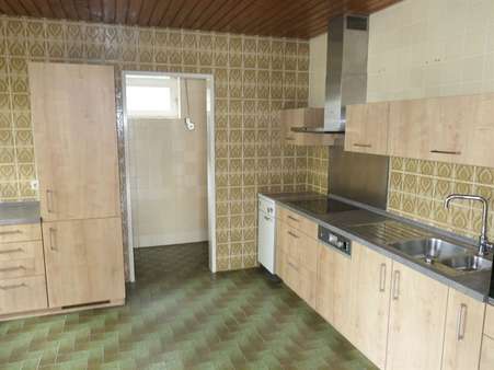 Küche mit viel Platz - Einfamilienhaus in 75417 Mühlacker mit 158m² kaufen
