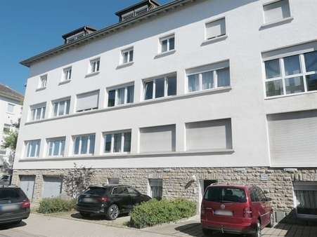 Hausansicht - Erdgeschosswohnung in 75179 Pforzheim mit 67m² kaufen