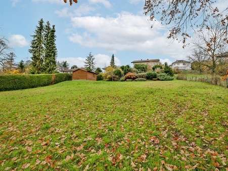 Gartenansicht - Einfamilienhaus in 75217 Birkenfeld mit 131m² kaufen