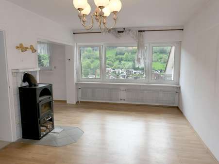 Wohnen mit Kamin und ... Wohnen mit Kamin und ... - Reihenmittelhaus in 75323 Bad Wildbad mit 76m² kaufen