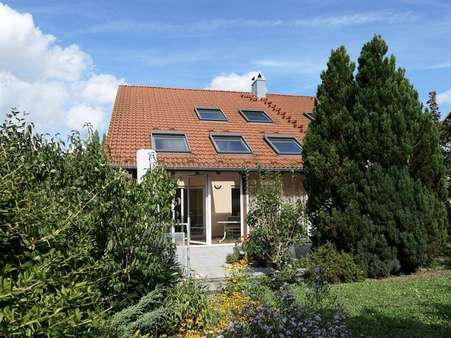 Ansicht aus Süd-West - Zweifamilienhaus in 75223 Niefern-Öschelbronn mit 188m² kaufen