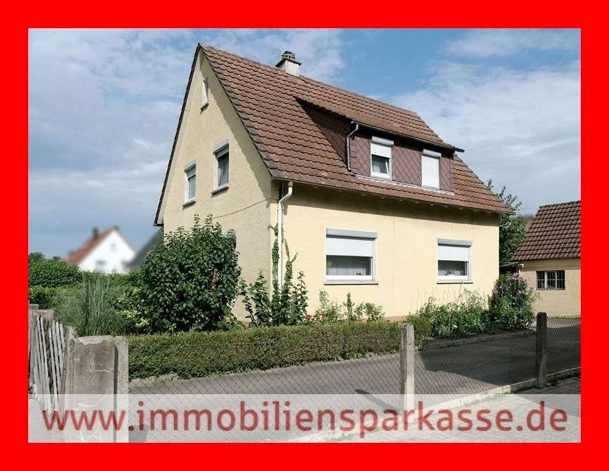 seitliche Hausansicht - Einfamilienhaus in 75417 Mühlacker mit 110m² kaufen