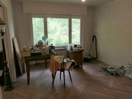 ...mit Durchgang ins Esszimmer - Einfamilienhaus in 75378 Bad Liebenzell mit 150m² kaufen