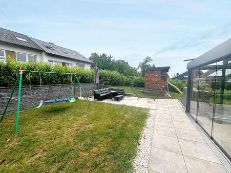 Gartenansicht Gartenansicht - Einfamilienhaus in 75331 Engelsbrand mit 210m² kaufen