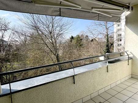 Balkon mit Blick ins Grüne - Etagenwohnung in 75181 Pforzheim mit 96m² kaufen