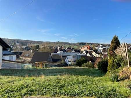 Herrlicher Blick über den Ort! - Grundstück in 75334 Straubenhardt mit 550m² kaufen