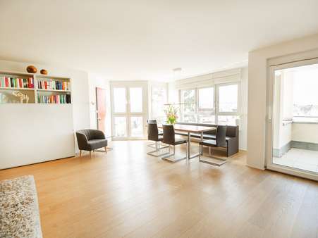 geräumiger Essbereich geräumiger Essbereich - Etagenwohnung in 75173 Pforzheim, Südweststadt mit 131m² kaufen