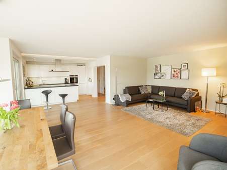 offener Wohnbereich mit Küche offener Wohnbereich mit Küche - Etagenwohnung in 75173 Pforzheim, Südweststadt mit 131m² kaufen