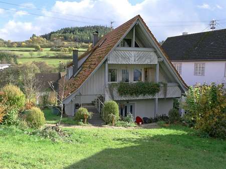 Rückansicht mit Aussicht - Einfamilienhaus in 72221 Haiterbach mit 205m² kaufen