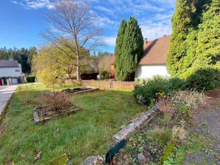 Spielwiese oder Gemüsegarten - Einfamilienhaus in 75394 Oberreichenbach mit 154m² kaufen