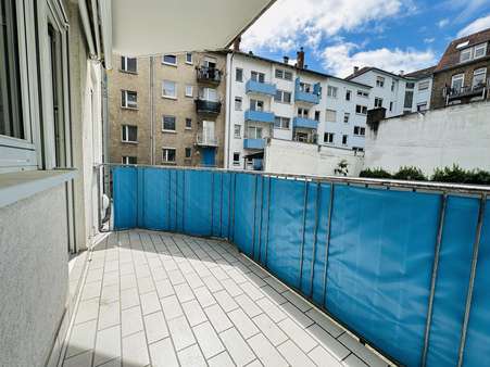 Balkon - Erdgeschosswohnung in 68167 Mannheim mit 66m² kaufen