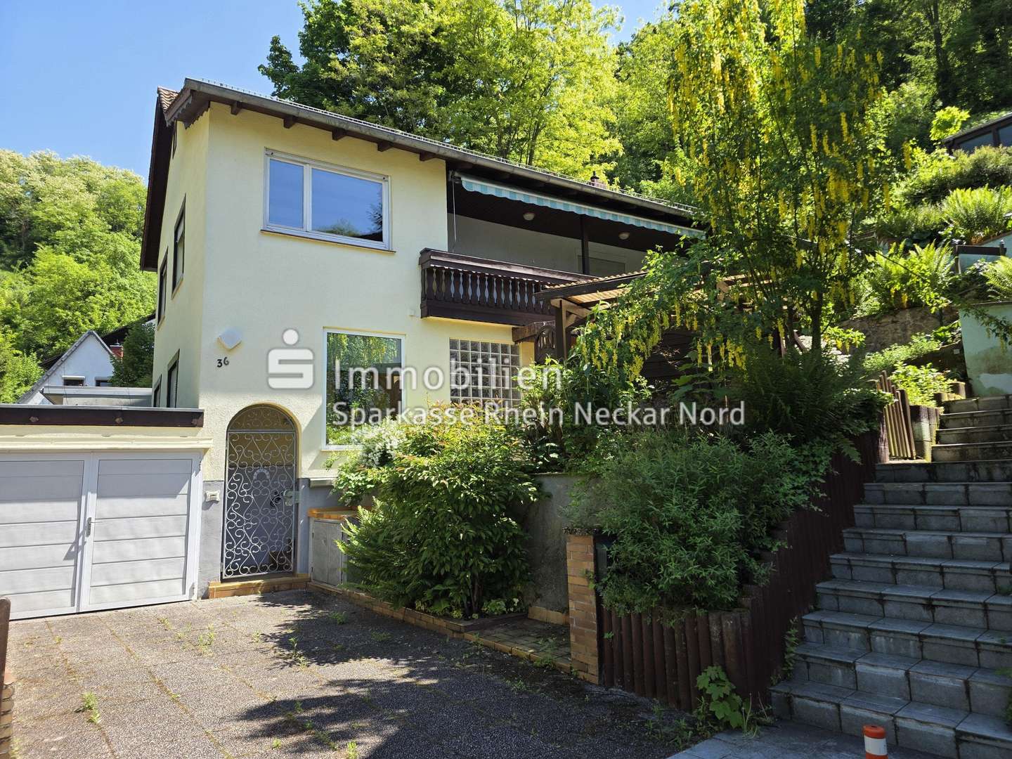 Hausansicht von vorne Hausansicht von vorne - Zweifamilienhaus in 69469 Weinheim mit 138m² kaufen