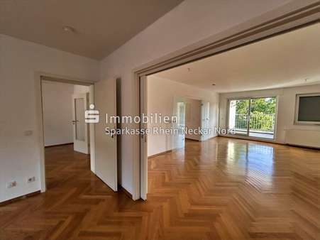 Offenes Zimmer :Zugang zweites Zimmer & Wohnzimmer - Etagenwohnung in 68161 Mannheim, Innenstadt mit 118m² mieten